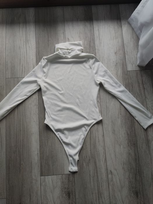 Białe body Shein