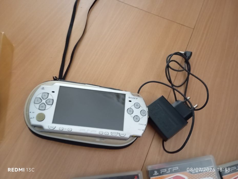 psp com jogos e acessórios