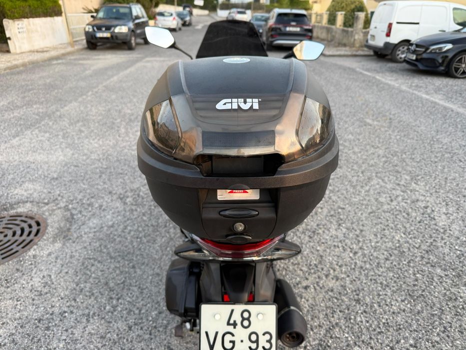 Honda PCX 125/150 LED muitos extras