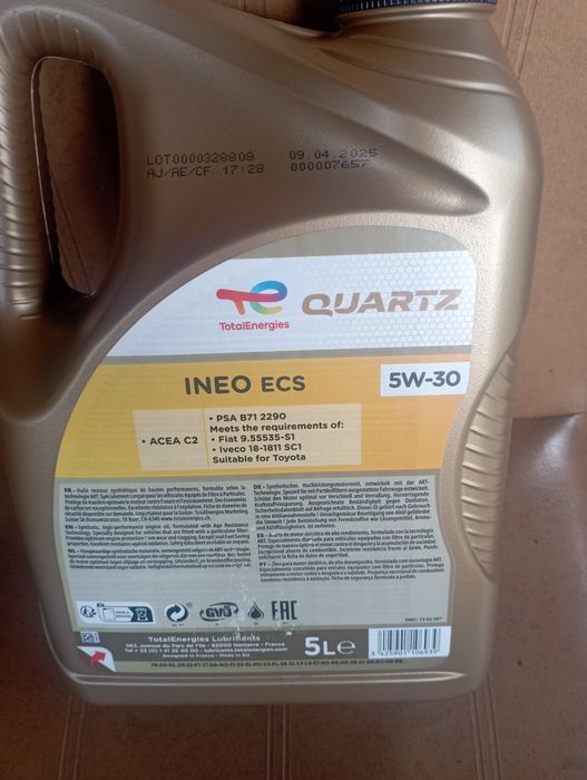 Масло моторне Total 5w30 ,