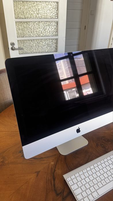 IMac 21,5 polegadas+Magic Keyboard+Magic Mouse