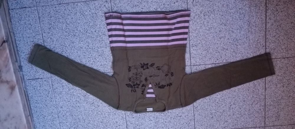 Várias peças roupa criança