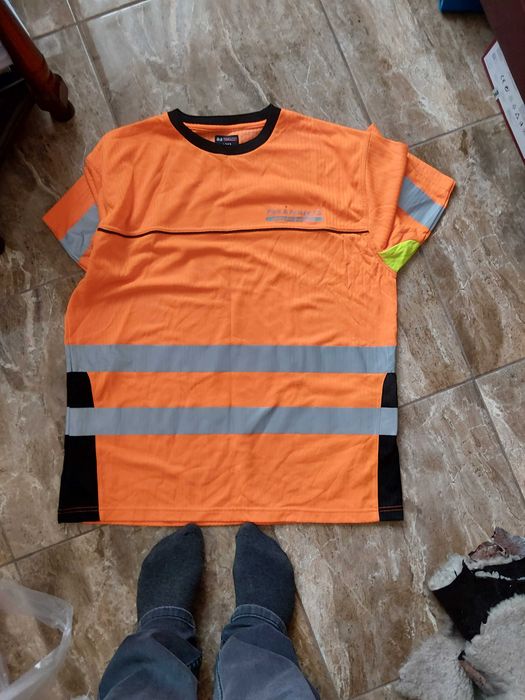 Ubranie robocze bluza,koszulki,spodenki