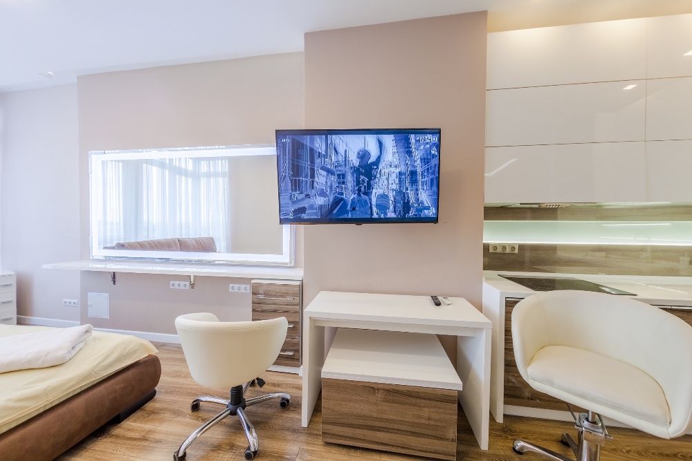 Оренда квартири подобово в центрі Києва. парковка,метро,новий будинок