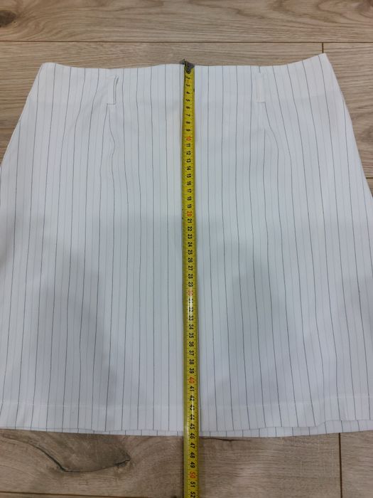 Spódniczka mini biała rozm.40