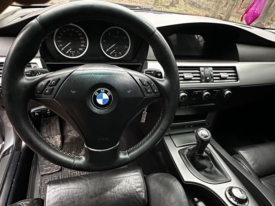 BMW e61 продам без торгу