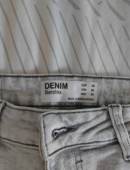 2 - calças cinzentas Bershka (rapaz tam.38)