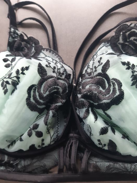 Biustonosz Ann Summers