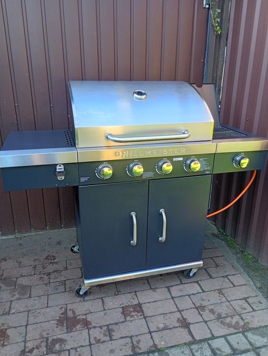 Duży grill gazowy