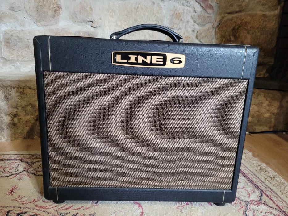 Amplificador Line 6 DT25 (c/switch)