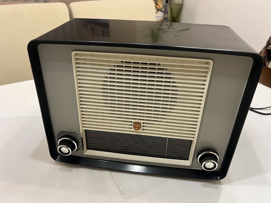 Radio de Valvulas Philips dos anos 1950