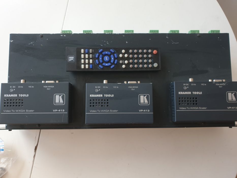 Kramer VP 8x8a 1шт + Kramer VP 413 3шт + пульт ДУ