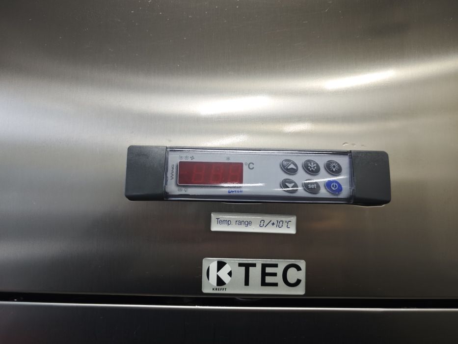 Холодильна шафа 700 л KTec Іспанія