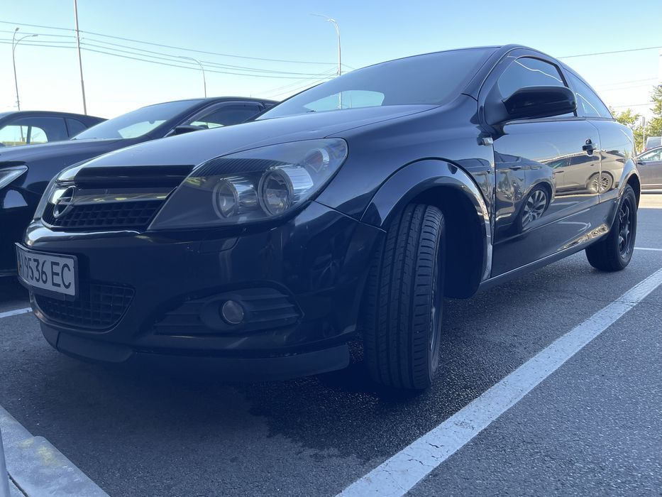 Opel Astra H GTC