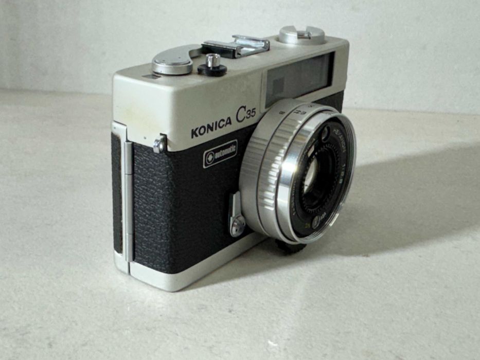 Aparat analogowy KONICA C35 AUTOMATIC