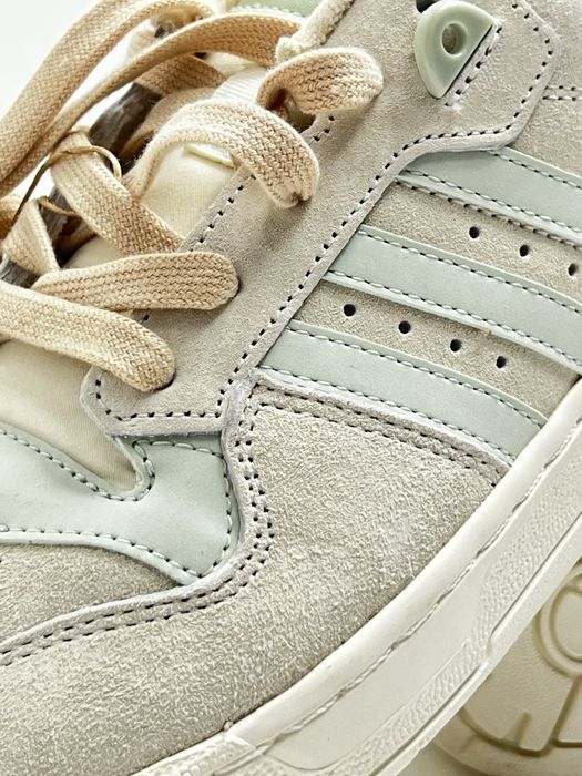 Adidas Rivalry Low нові, оригінал