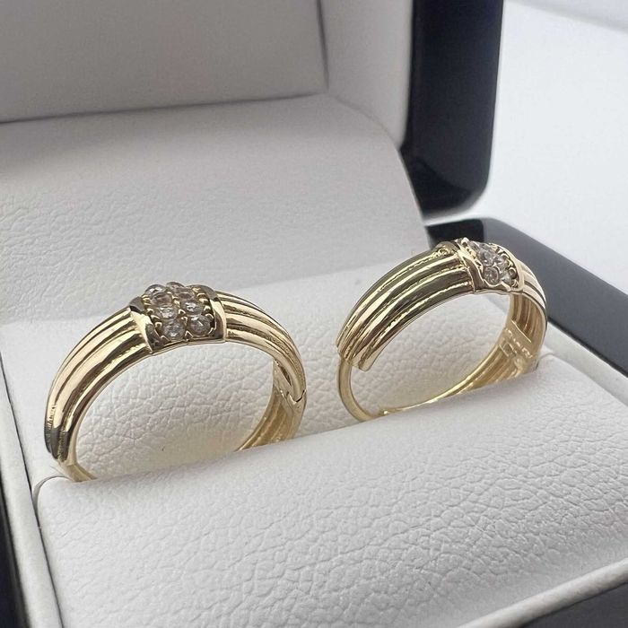 Niesamowite Złote Kolczyki P585 2,59g Angielskie