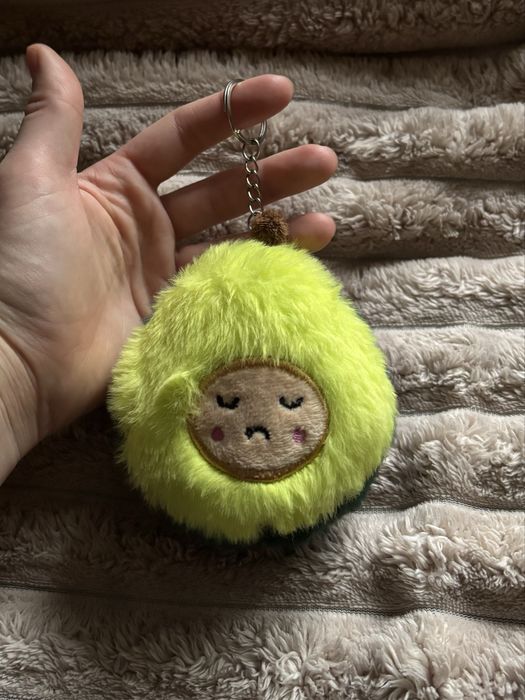 Брелок авокадо пухнастий