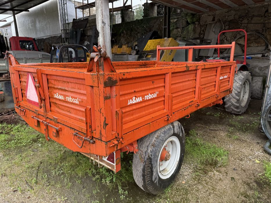 Recolha e Tratamento de Entulhos / aluguer de contentores