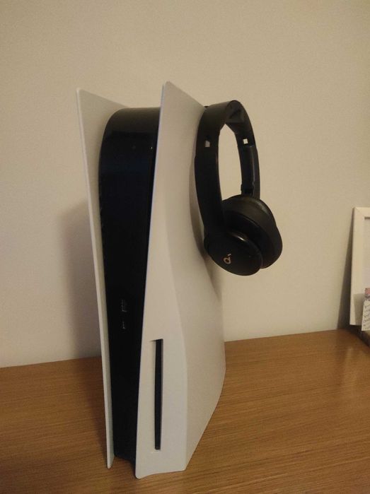 Suporte para Fones PS5 – Design Perfeito e Discreto!