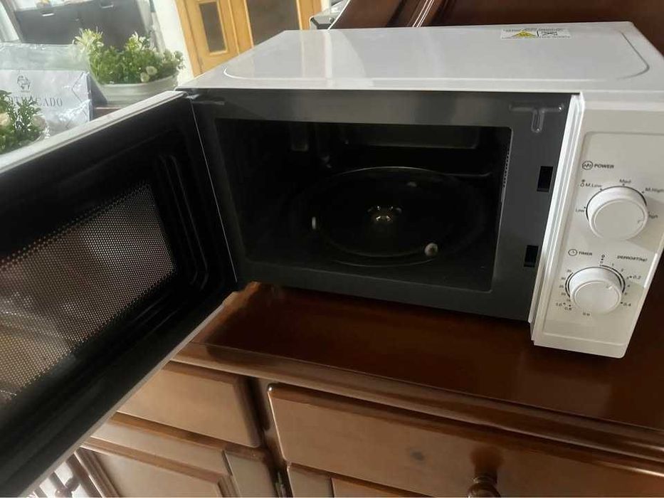 MICRO-ONDAS – A FUNCIONAR