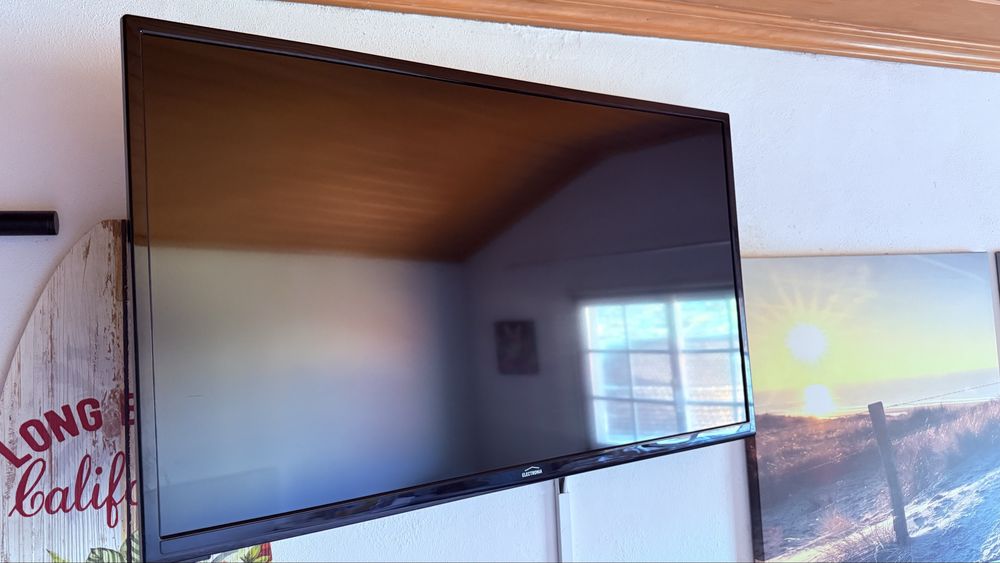 TV electronia 32’’