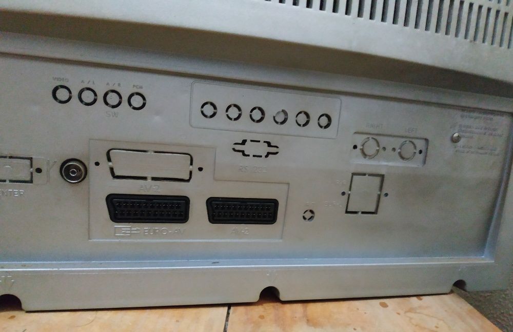 TV - Worten - 70cm - CRT