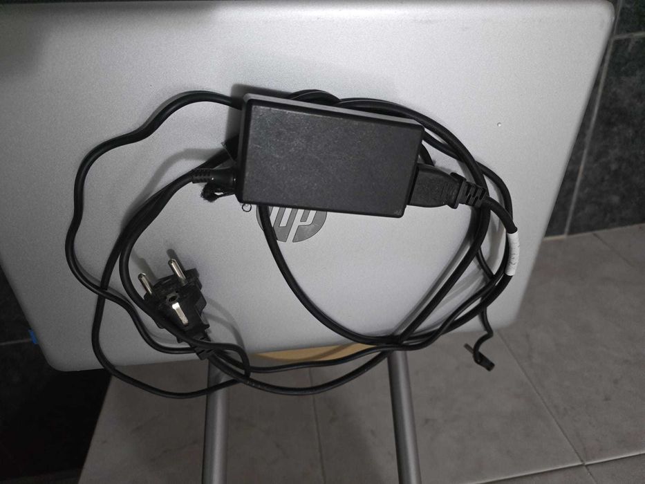 PC PORTATIL HP nte!(R) Core(TM) i5-1035G1 CPU @ 1.00GHz