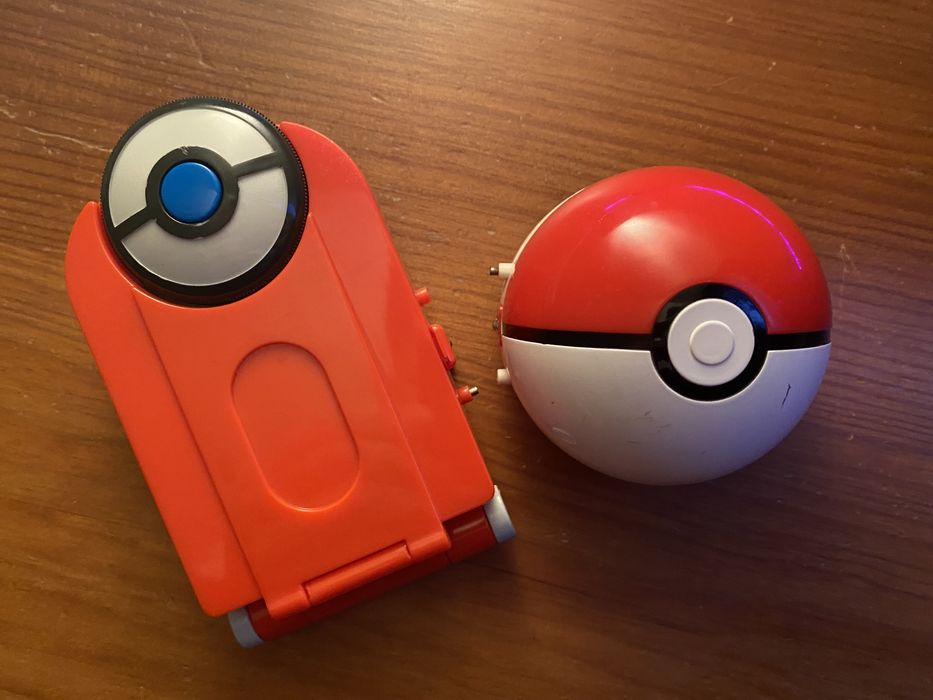 Cyber ball e Pokédex advance Pokémon