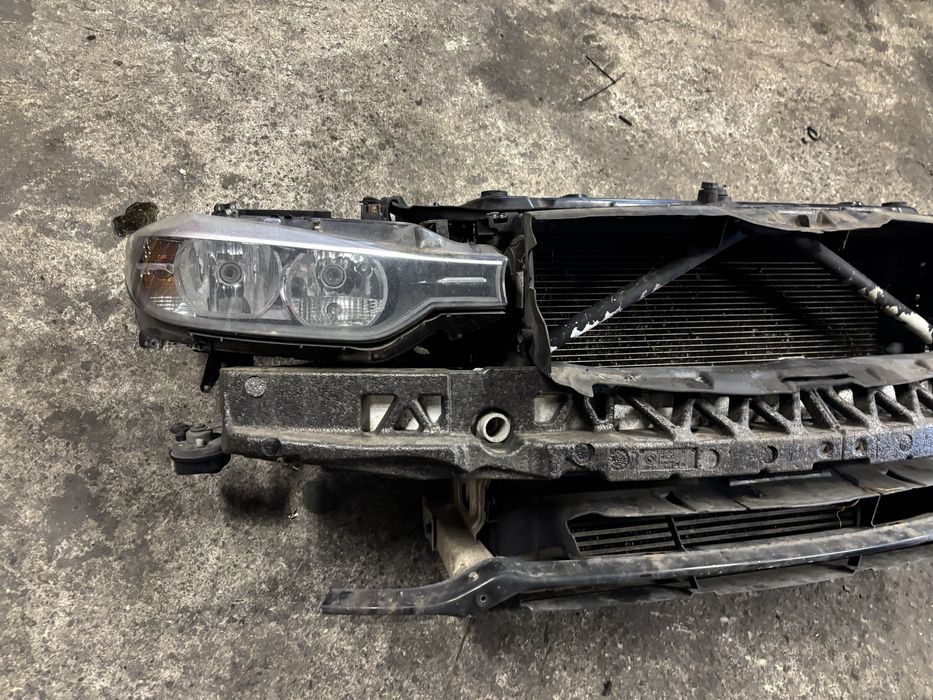 BMW F30 F31 Pas przedni wzmocnienie czołowe chodnica wentylator komple