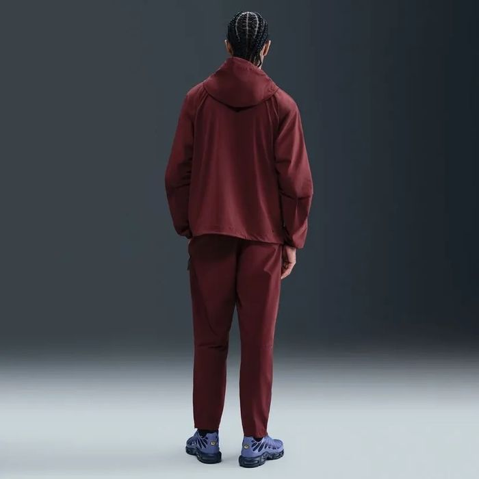 Оригінал Вітровка чоловіча Nike Tech Woven. HM7151-619 /S, M, L, XL /