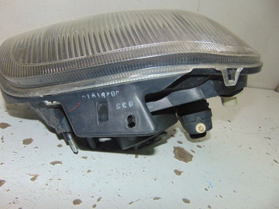 Renault clio farol " nova de stock antigo