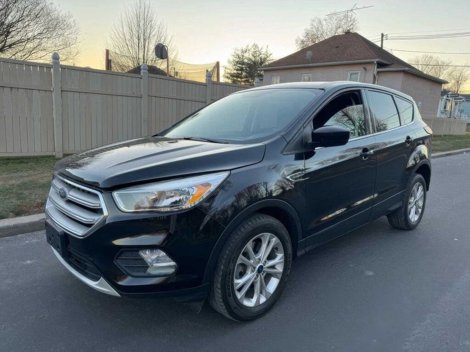 Ford Escape Titanium      2017