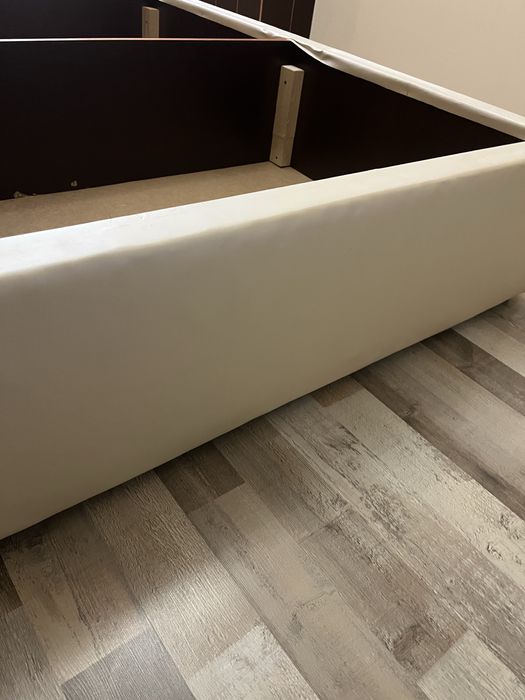 Продам двоспальне ліжко