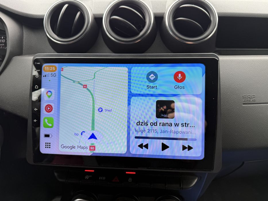 Radio Dacia Duster kompetne z ramka (jak nowe)