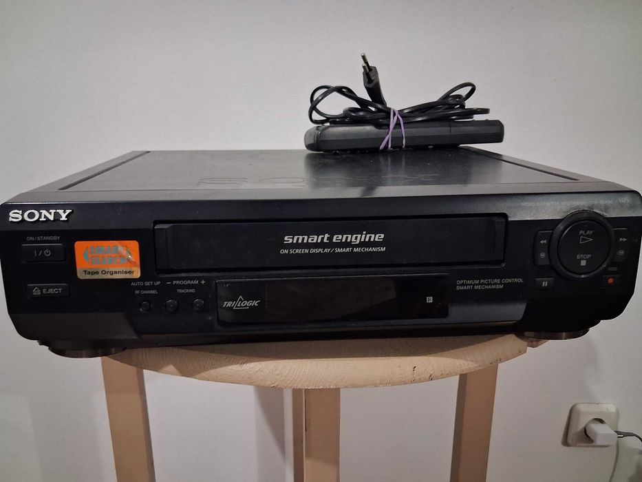 Leitor de videocassetes SONY C/ Comando