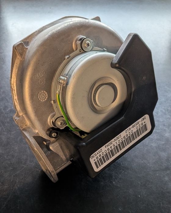 Wentylator Buderus Części GB022 GB132 GB152 GB152T