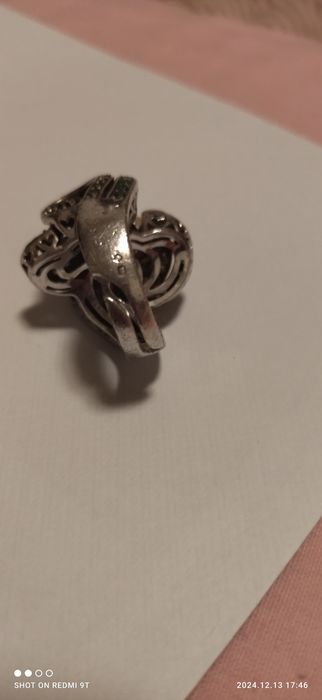 Anel prata, pérola e pedras