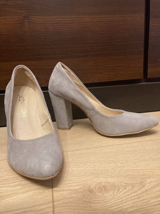 Nowe czułenka Noe Vision Cami skóra welur rozm 40 szare