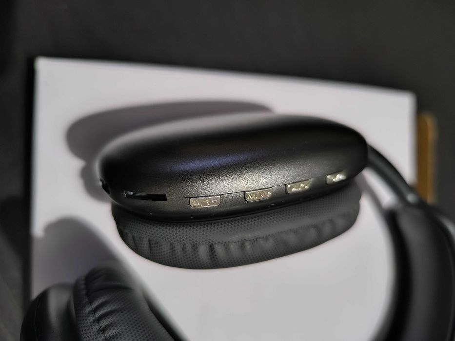 Auscultadores pretos