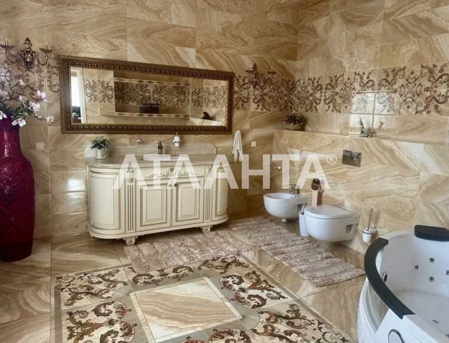 Эксклюзивный дом в элитном районе вблизи моря!