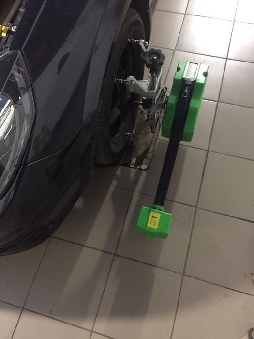 Стенд розвал схождения Bosch FWA 4430