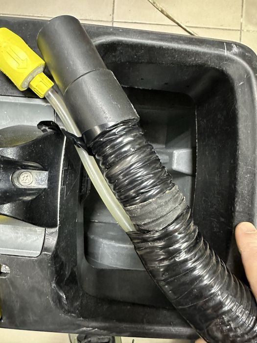 Пилосос миючий Karcher Puzzi 10/1