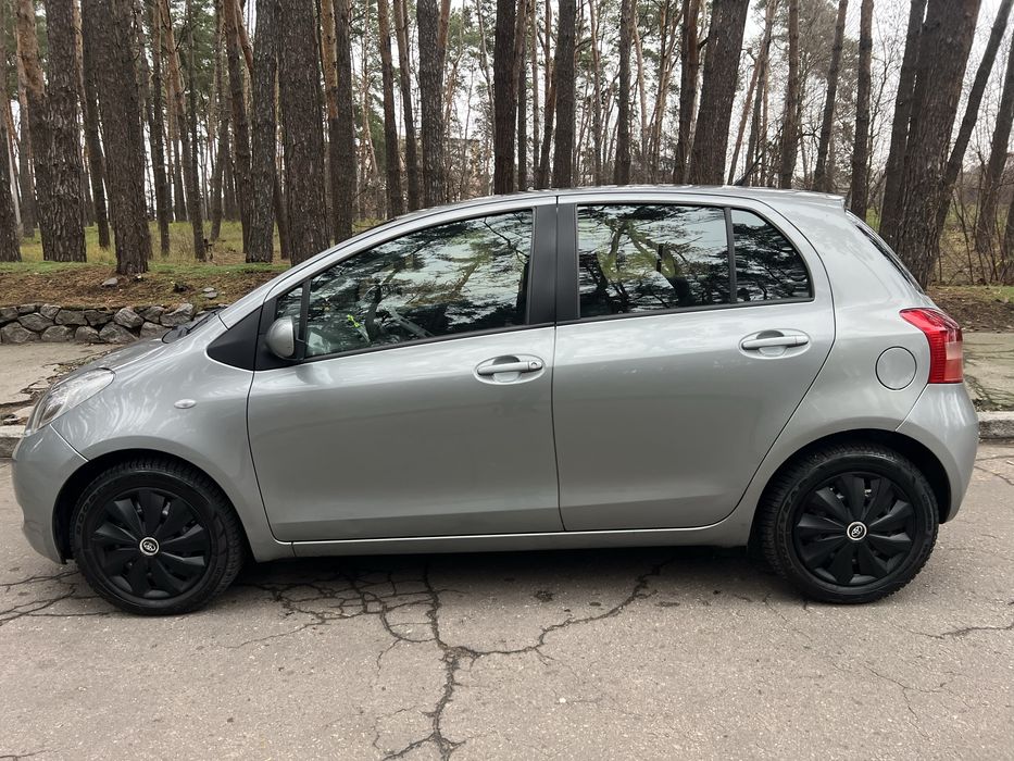 Тайота Ярис Автомат Торг Обмен Супер Слстояние