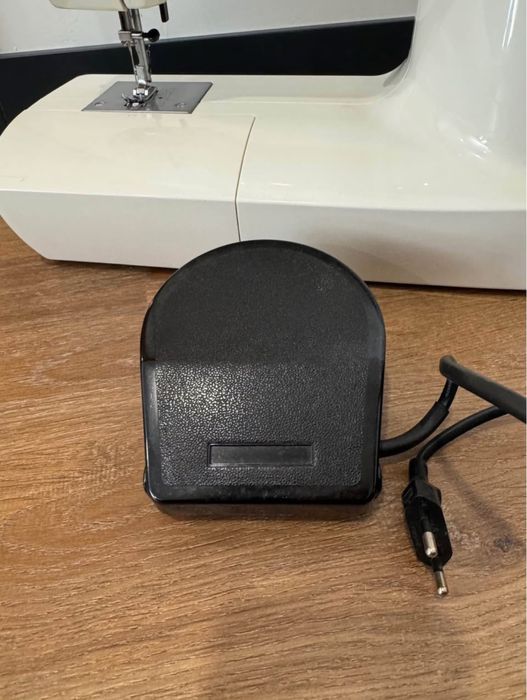 Máquina de Costura Toyota