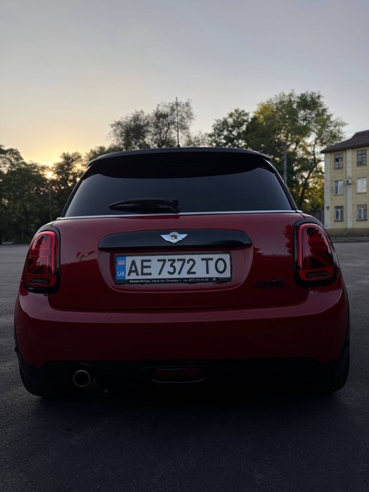 MINI Cooper F56 2014 1.5 червоний