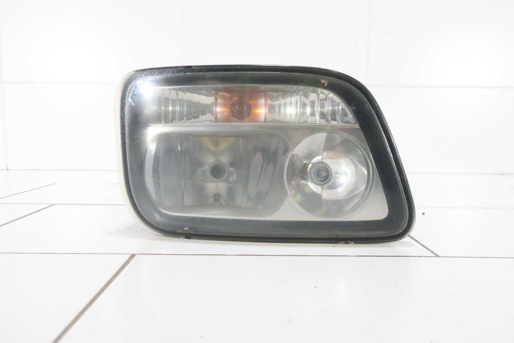 Lampa Przednia Prawa H7 Mercedes Actros MP3