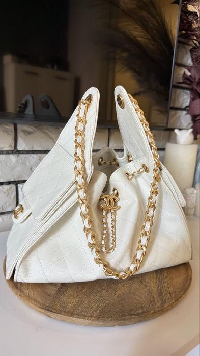 Жіноча сумка Chanel 25 Small White Caviar Leather Premium