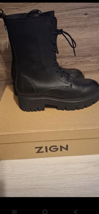Buty na koturnie