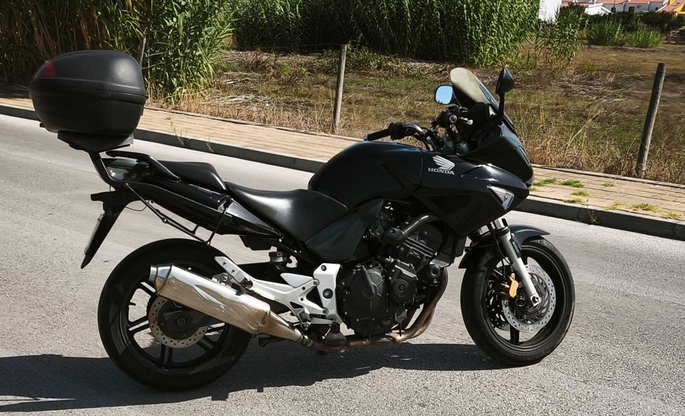 Honda CBF 600 SA, ano 2007.